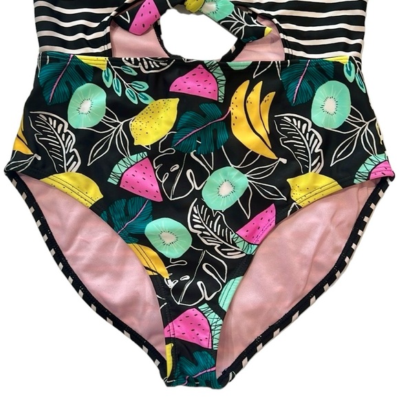 Volcom Juiced One Piece - Picture 6 of 12